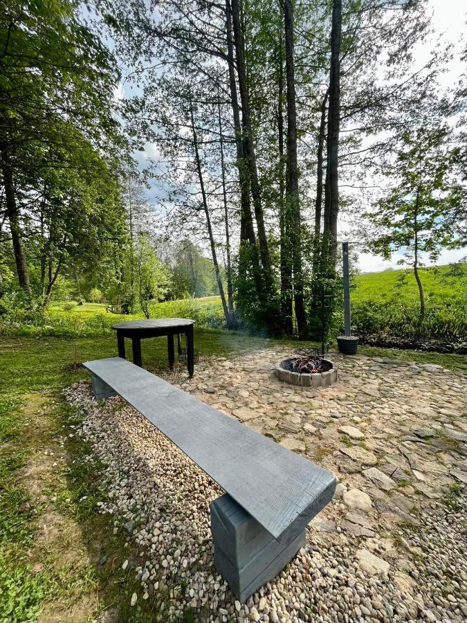 Atputas Namins Jaunlaicene Villa Екстериор снимка