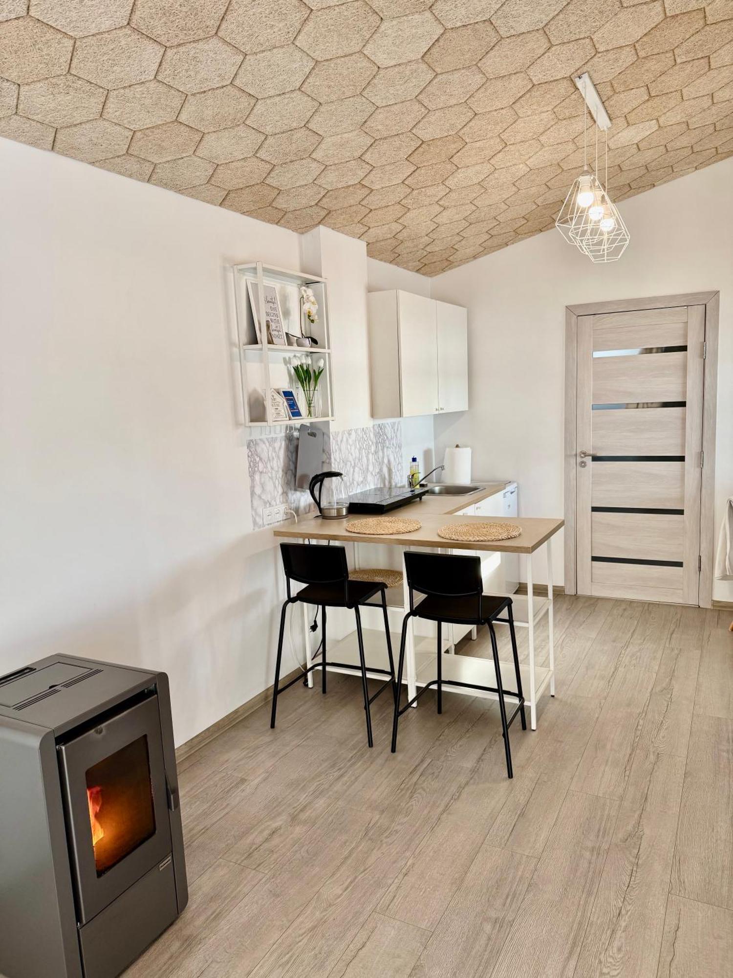 Atputas Namins Jaunlaicene Villa Екстериор снимка